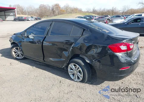 2019 Chevrolet Cruze Ls z USA, uszkodzony, nr VIN 1G1BC5SM4K7151004